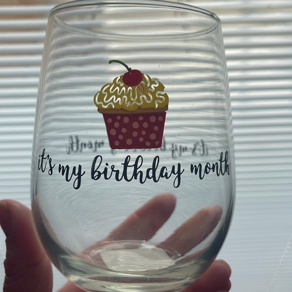 It’s my birthday month stemless wine glass - Picture 3 of 6